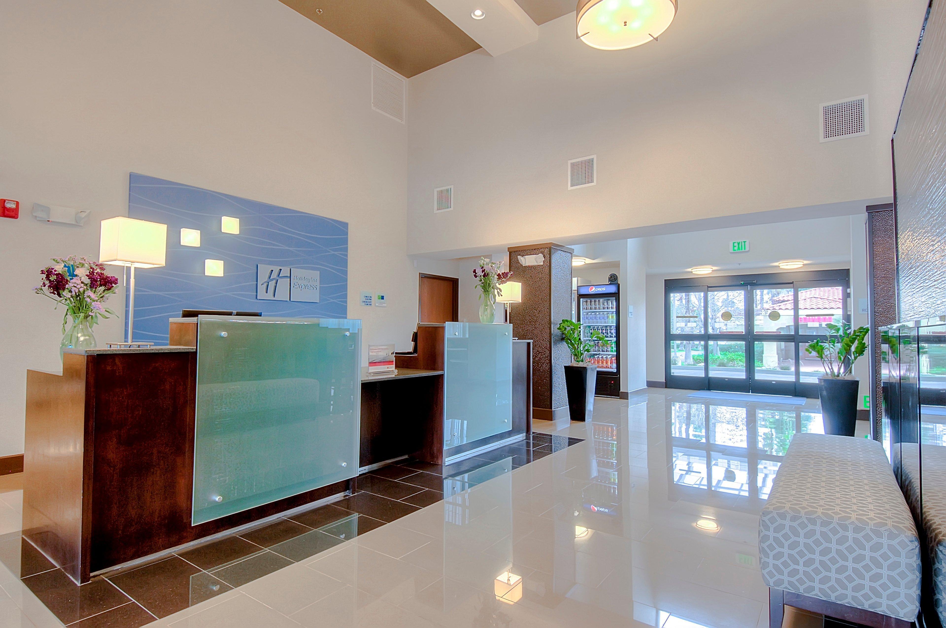Holiday Inn Express Hotel & Suites Carlsbad Beach By Ihg Екстер'єр фото