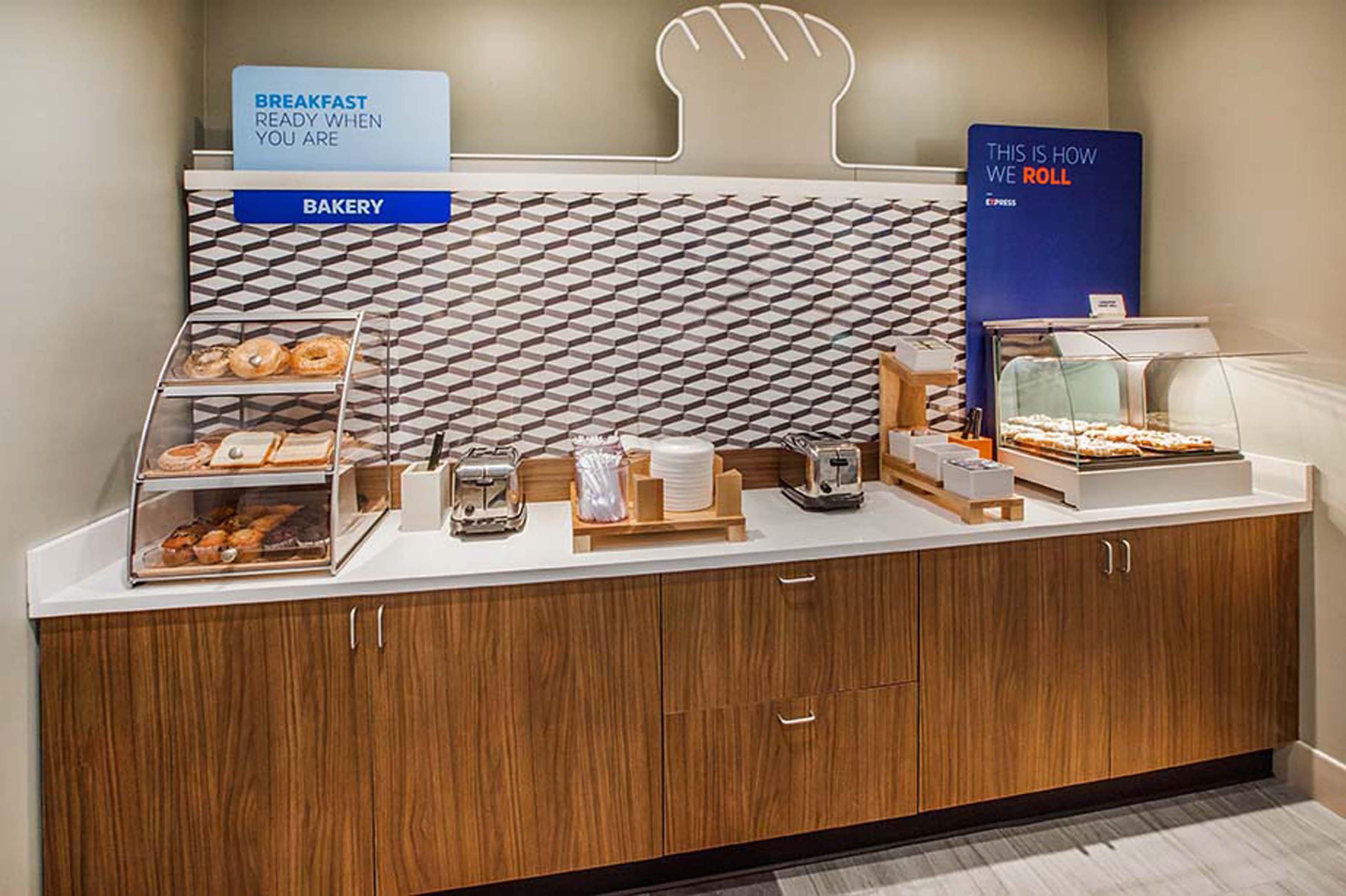Holiday Inn Express Hotel & Suites Carlsbad Beach By Ihg Екстер'єр фото