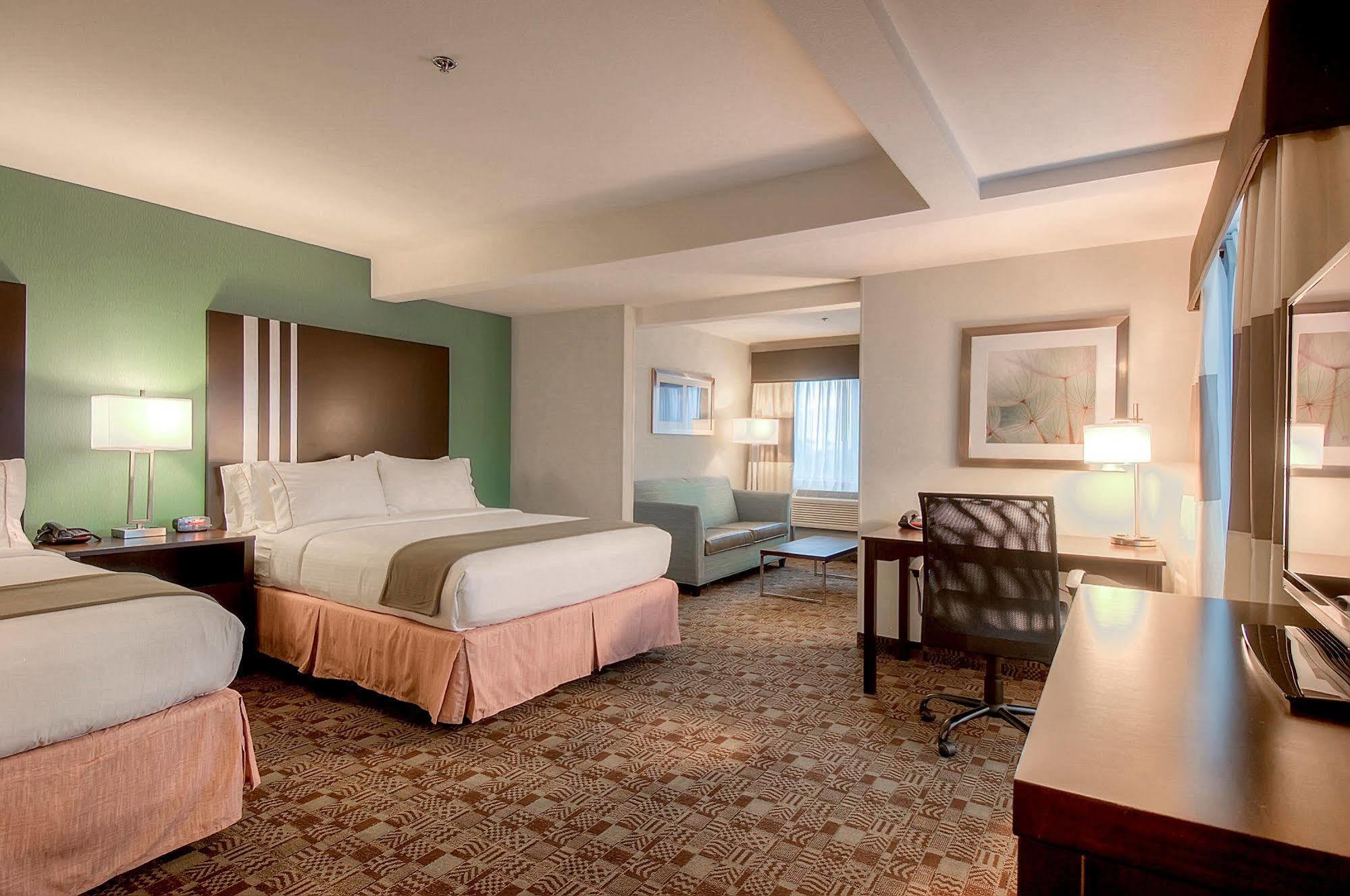 Holiday Inn Express Hotel & Suites Carlsbad Beach By Ihg Екстер'єр фото